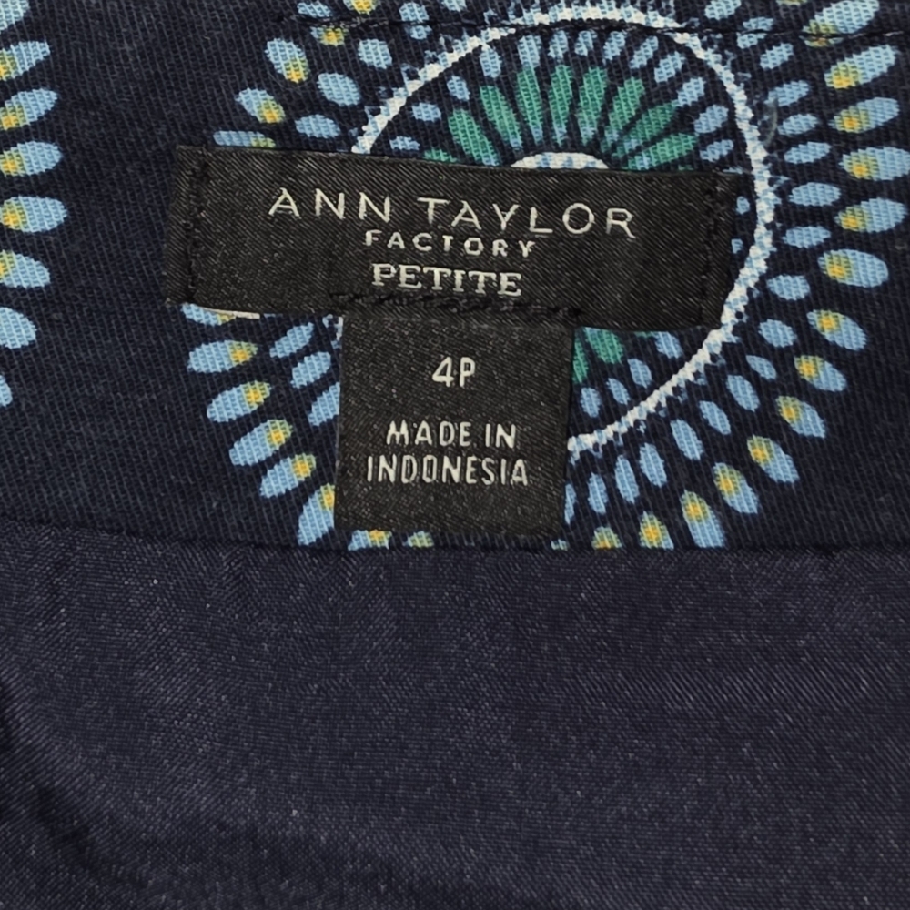 Ann Taylor Navy and Teal Patterned Mini Skirt - Picture 4 of 6